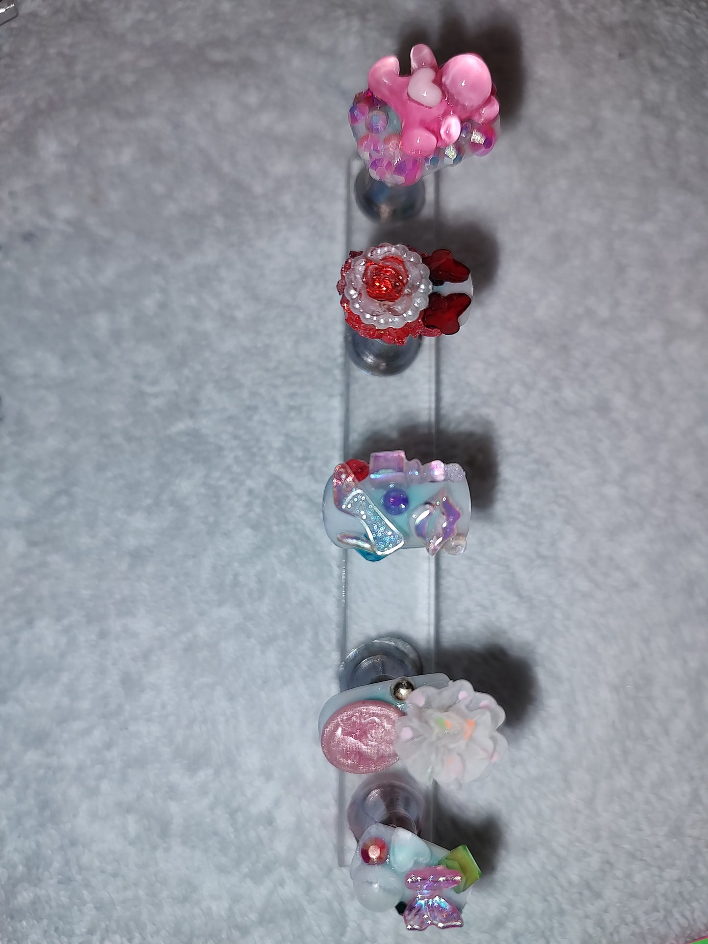 Custom press/glue on nails