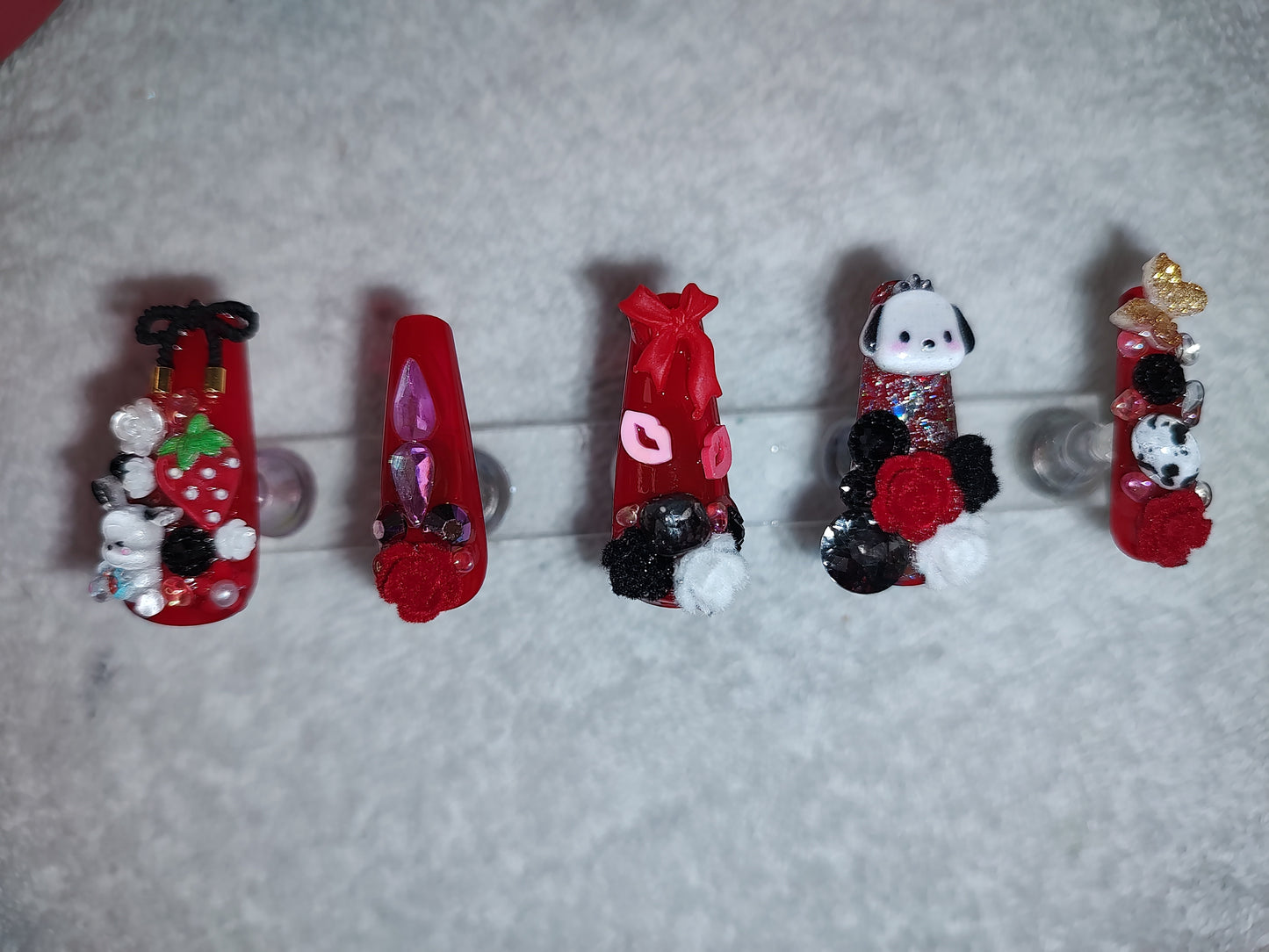 Custom press/glue on nails