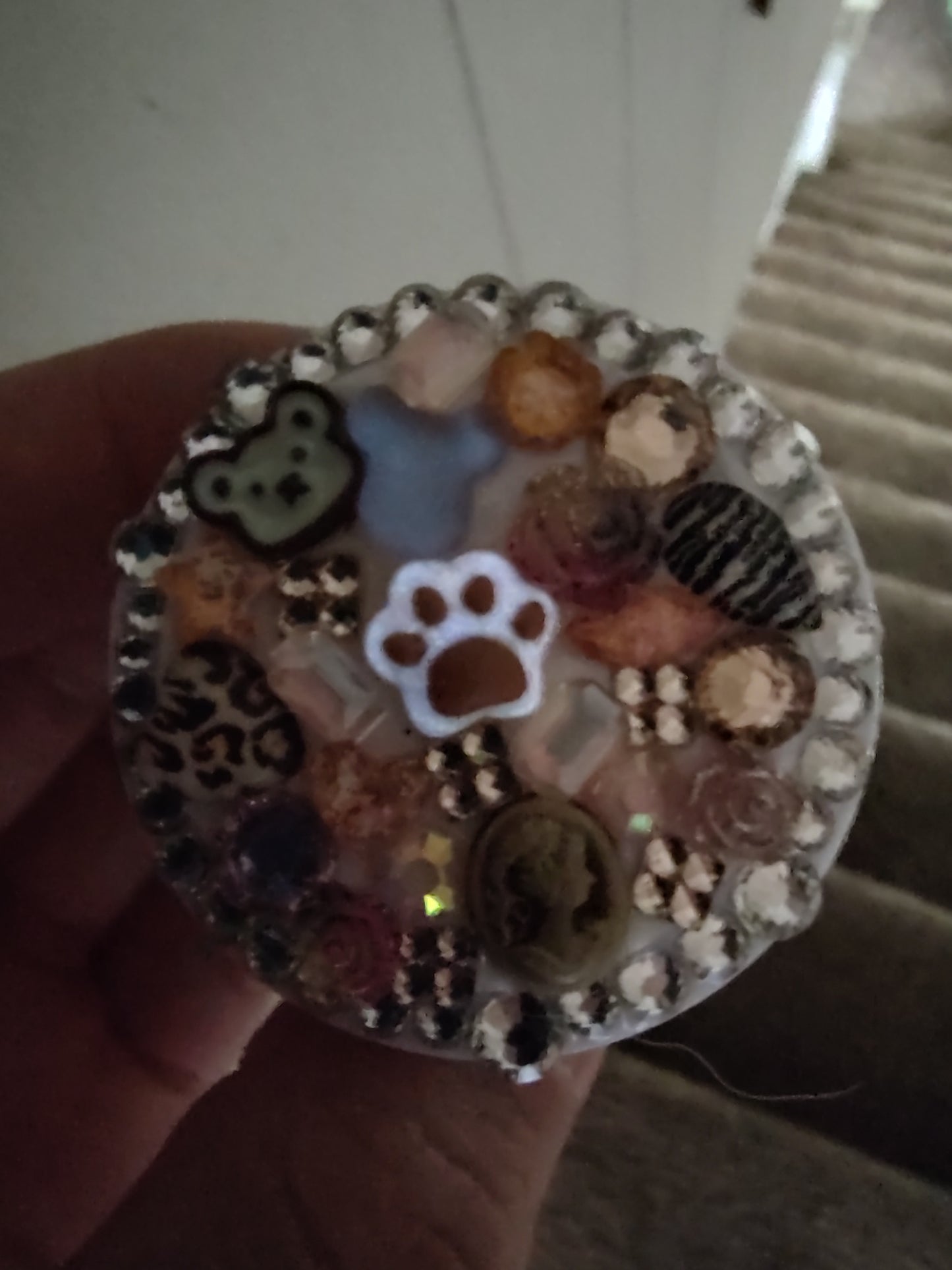 POP SOCKETS