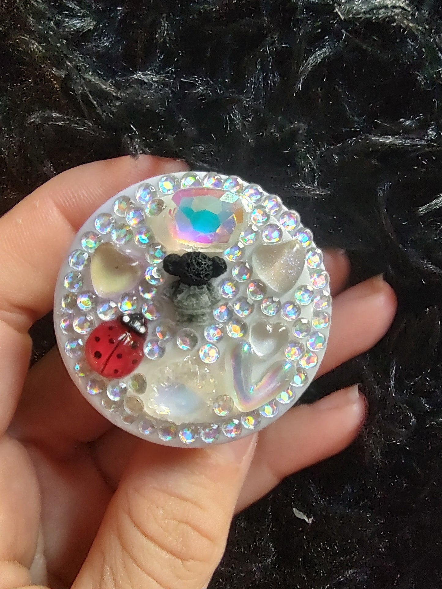 POP SOCKETS