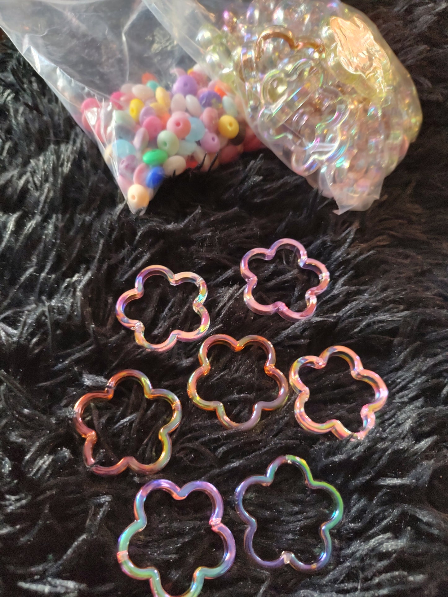 Beaded pens // DIY hair clippies