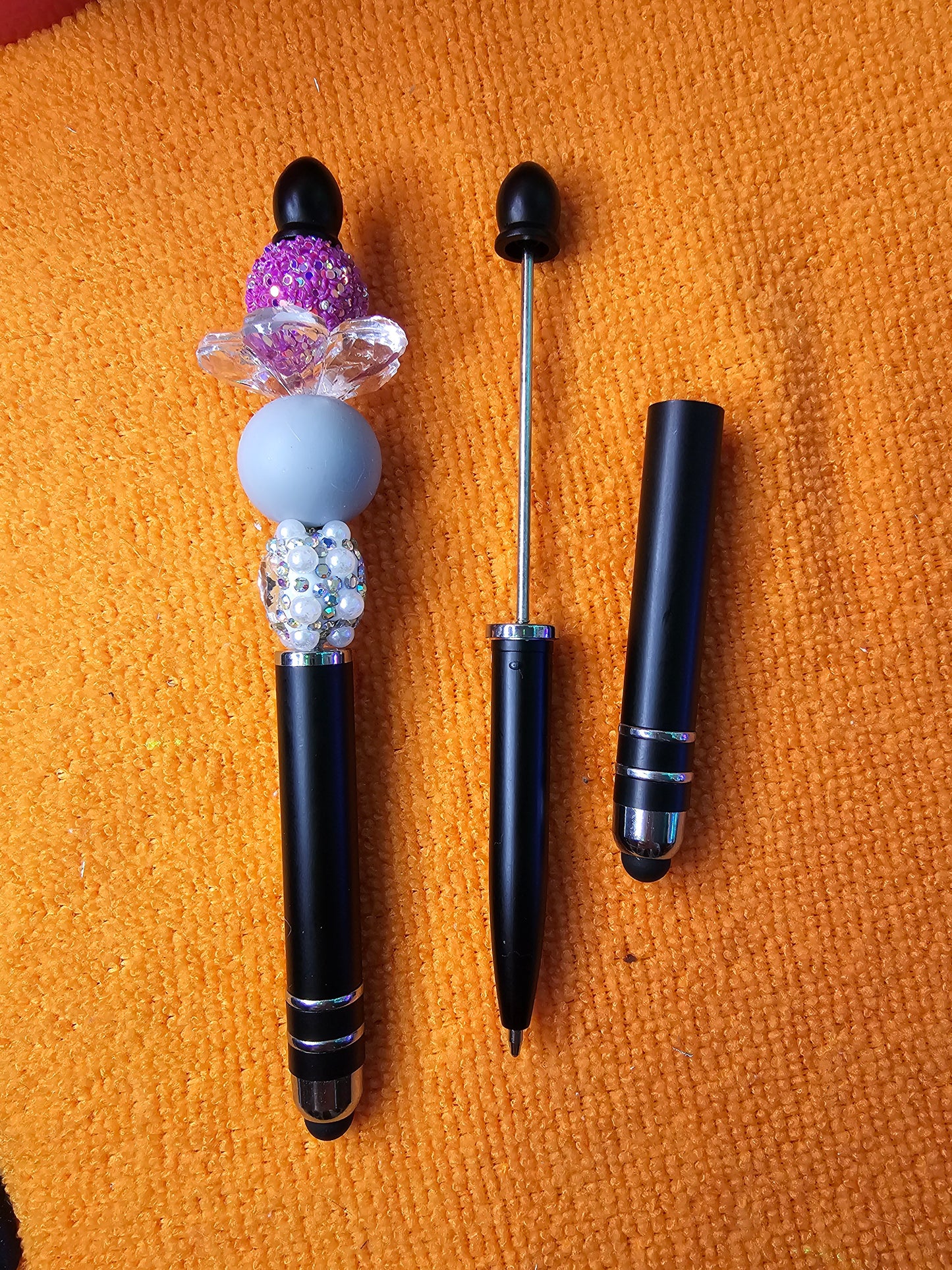 Beaded pens // DIY hair clippies