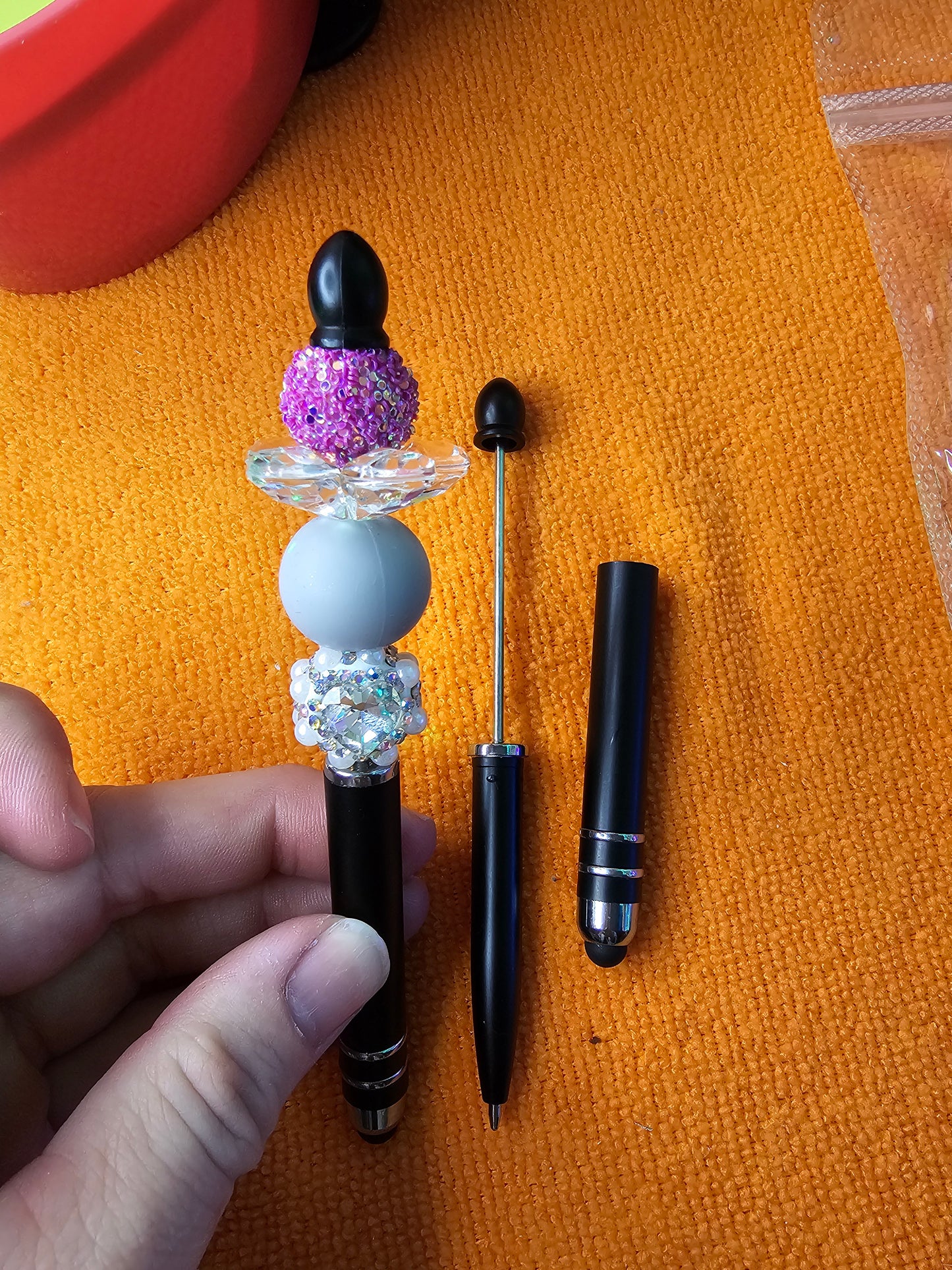Beaded pens // DIY hair clippies